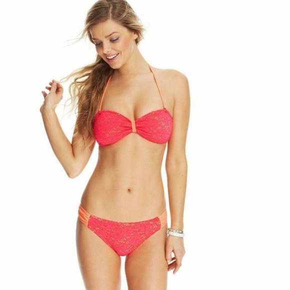 California Waves Bikini, Size XL - Picture 1 of 6